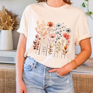 Boho Flower Shirt Comfort Colors Floral Tshirt For Gift Plant Shirt For Her For Him T Shirt For Flowers Lover Gift Floral Shirt