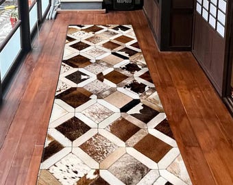 Handgefertigter Teppich aus Rindsleder Patchwork Tricolor Kuhhaut Handgenähter Premium Lederteppich Haar-auf |  Rindsleder Patchwork Teppich
