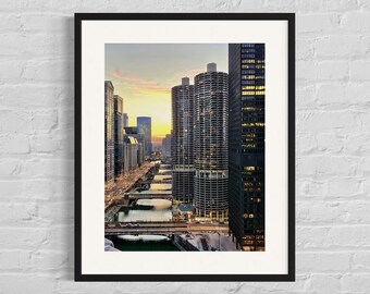 Stampa fotografica del tramonto sul fiume Chicago / Arte murale dello skyline di Marina City / Fotografia di architettura urbana
