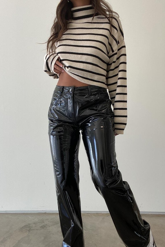 【新品未使用】VIAVANDA FAKE FUR STRAIGHT PANTS FAKE FUR STRAIGHT PANTS / IVORY – VIAVANDA