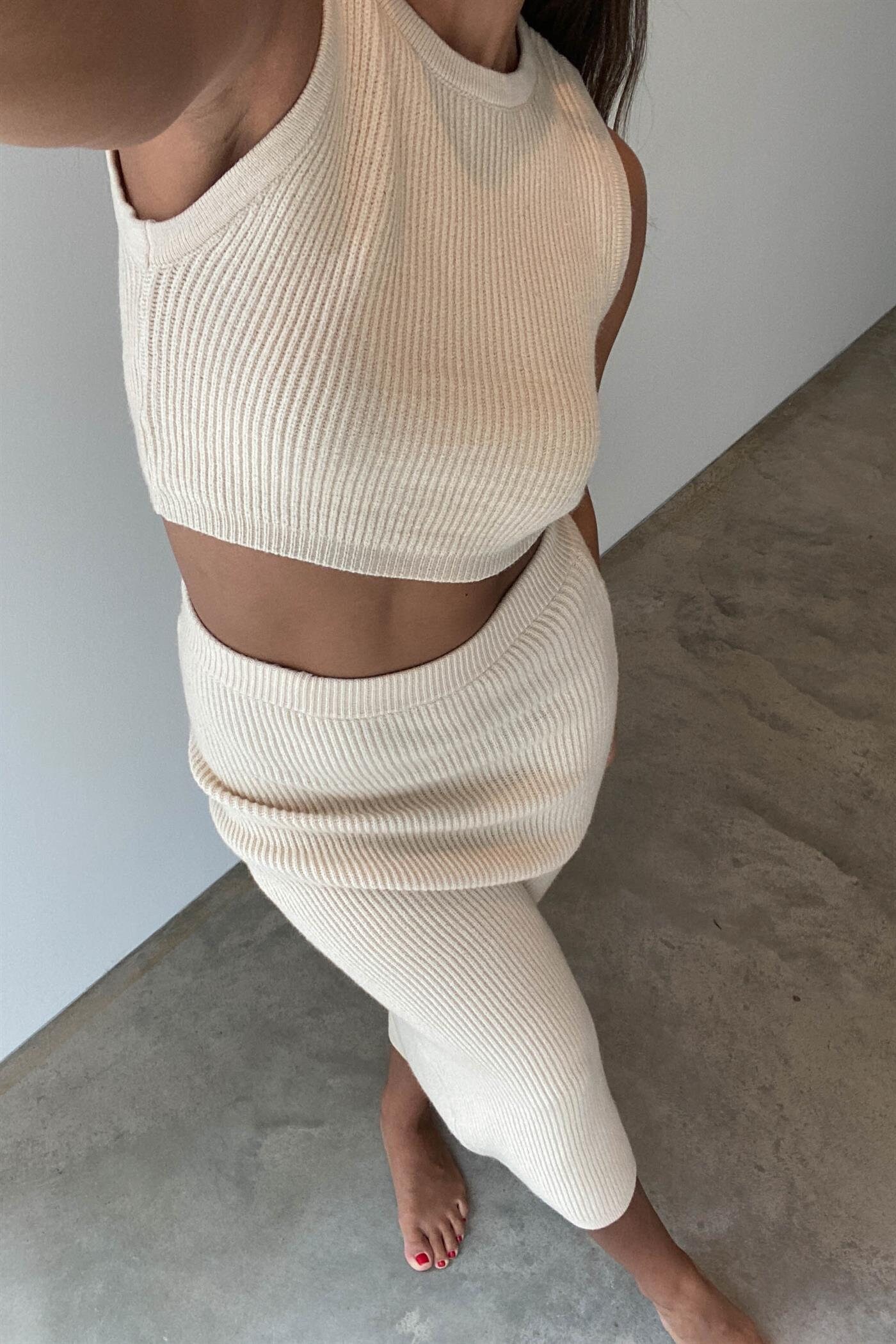 Comfy White Rib Knit Cheeky High Waist Scoop Neck Crop Bikini Set