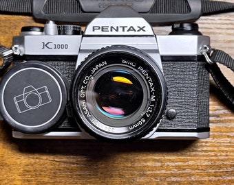 PENTAX K1000 35mm SLR Film Camera w/SMC Pentax-M f1.7 50mm