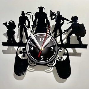 Game Controller Vinyl Record Clock, Gaming Room Decor, Christmas Gift For Him, Office Decorations, Apartment Bedroom Wall Art, Gamer Gifts
