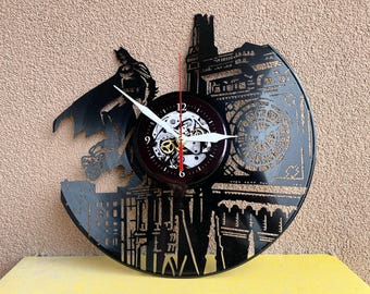 Orologio a forma di disco in vinile di Dark Knight, decorazione ispirata ai fumetti di supereroi.