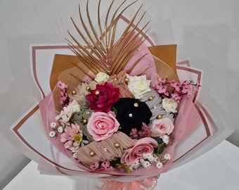 Scarf bouquet, hijab bouquet, bouquets, bridal gifts, Islamic gifts, scarves.