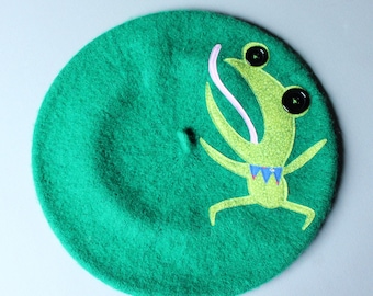 rich green frog beret