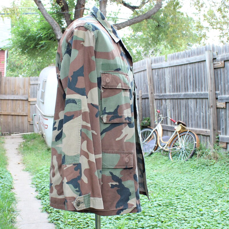 chest 44 weathered vintage camouflage jacket