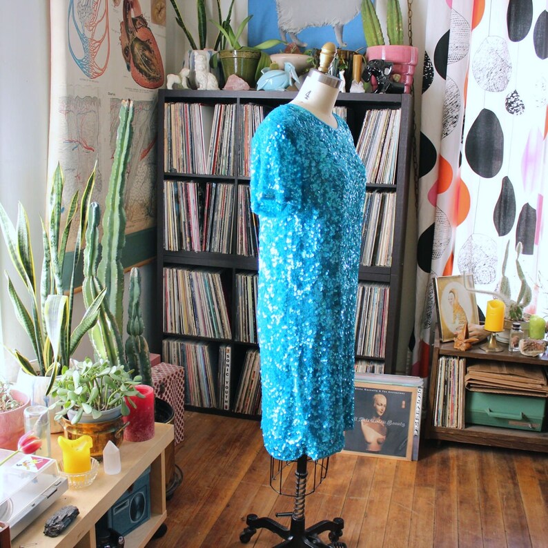 heavily beaded New Years Eve approx womens small medium Sweelo silk vintage 1980s sequin dress
