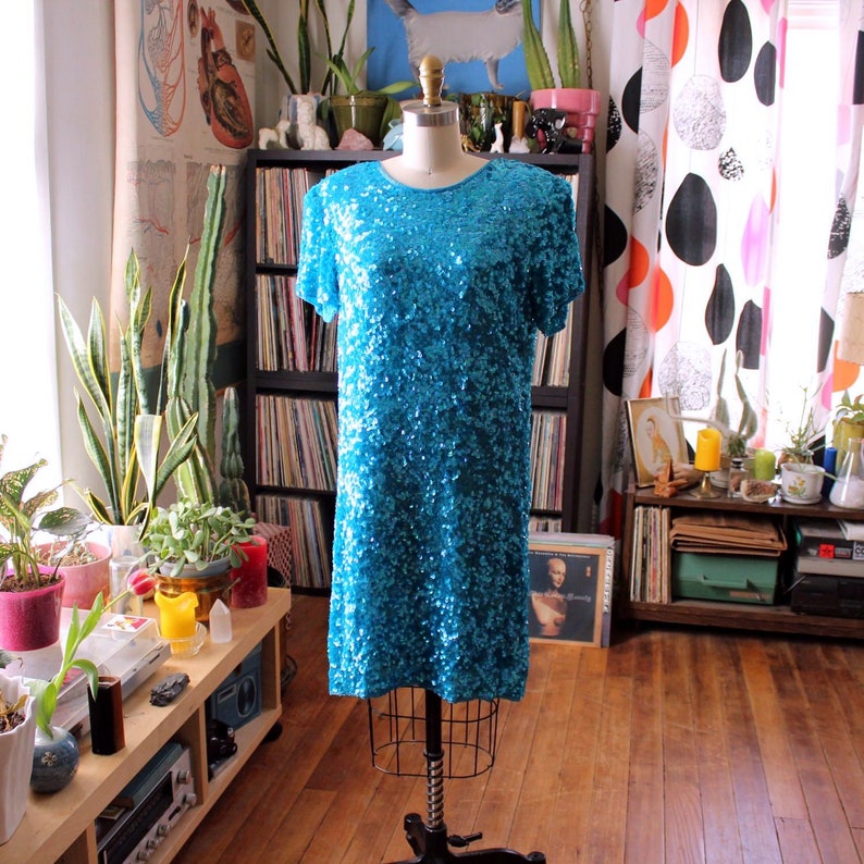 heavily beaded New Years Eve approx womens small medium Sweelo silk vintage 1980s sequin dress