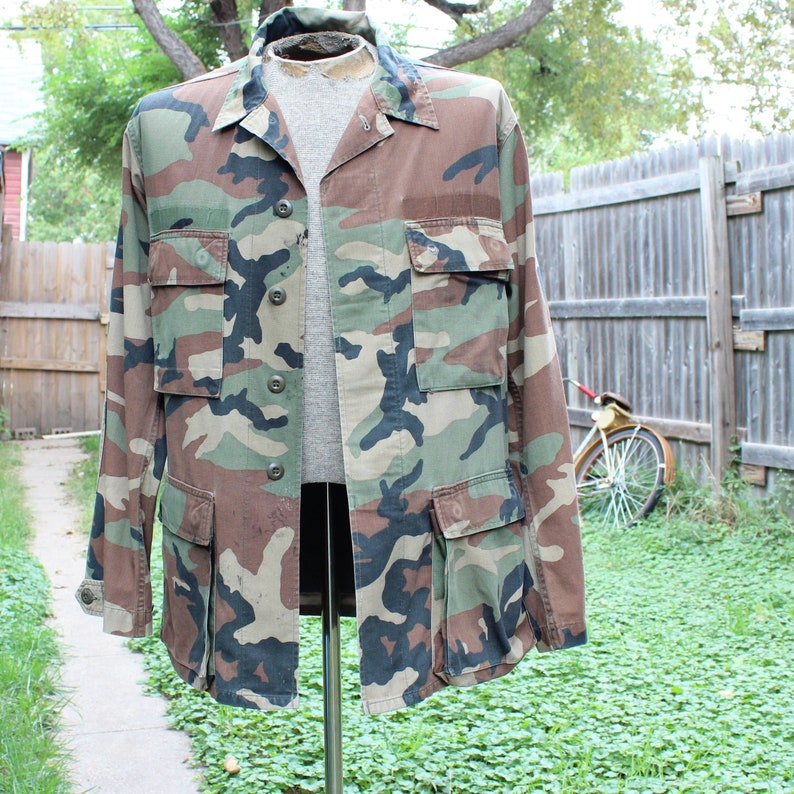 chest 44 weathered vintage camouflage jacket