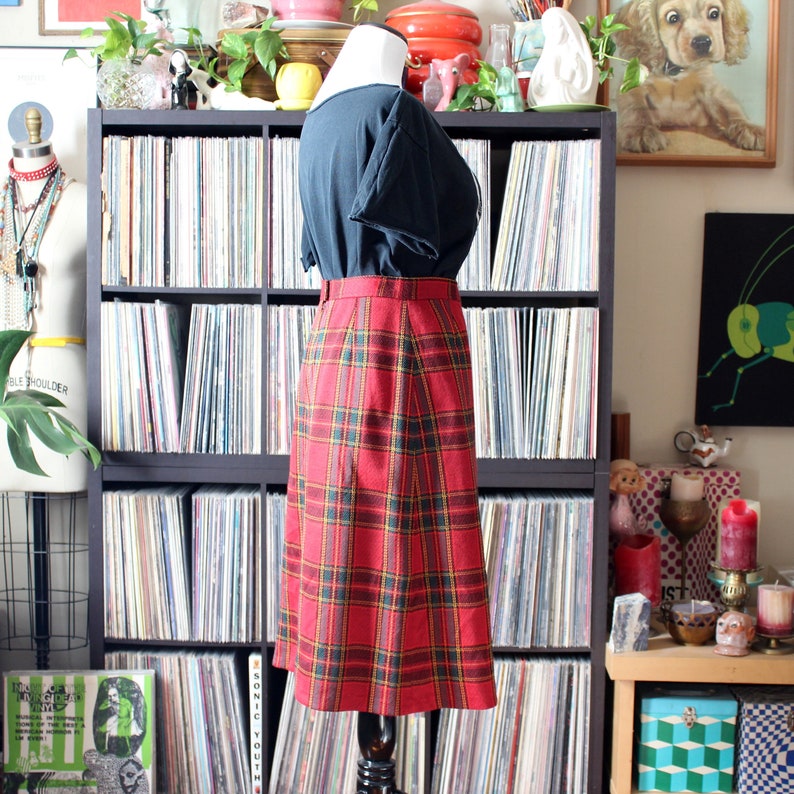 1970s vintage plaid skirt,high waisted with front pleat Jack Winter womens medium