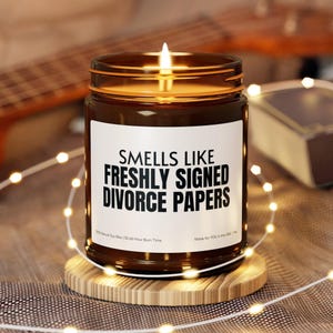 Odora di documenti di divorzio appena firmati, regalo per il divorzio, regalo per la rottura, divertente candela per il divorzio, idea regalo per la rottura, regalo per la festa del divorzio
