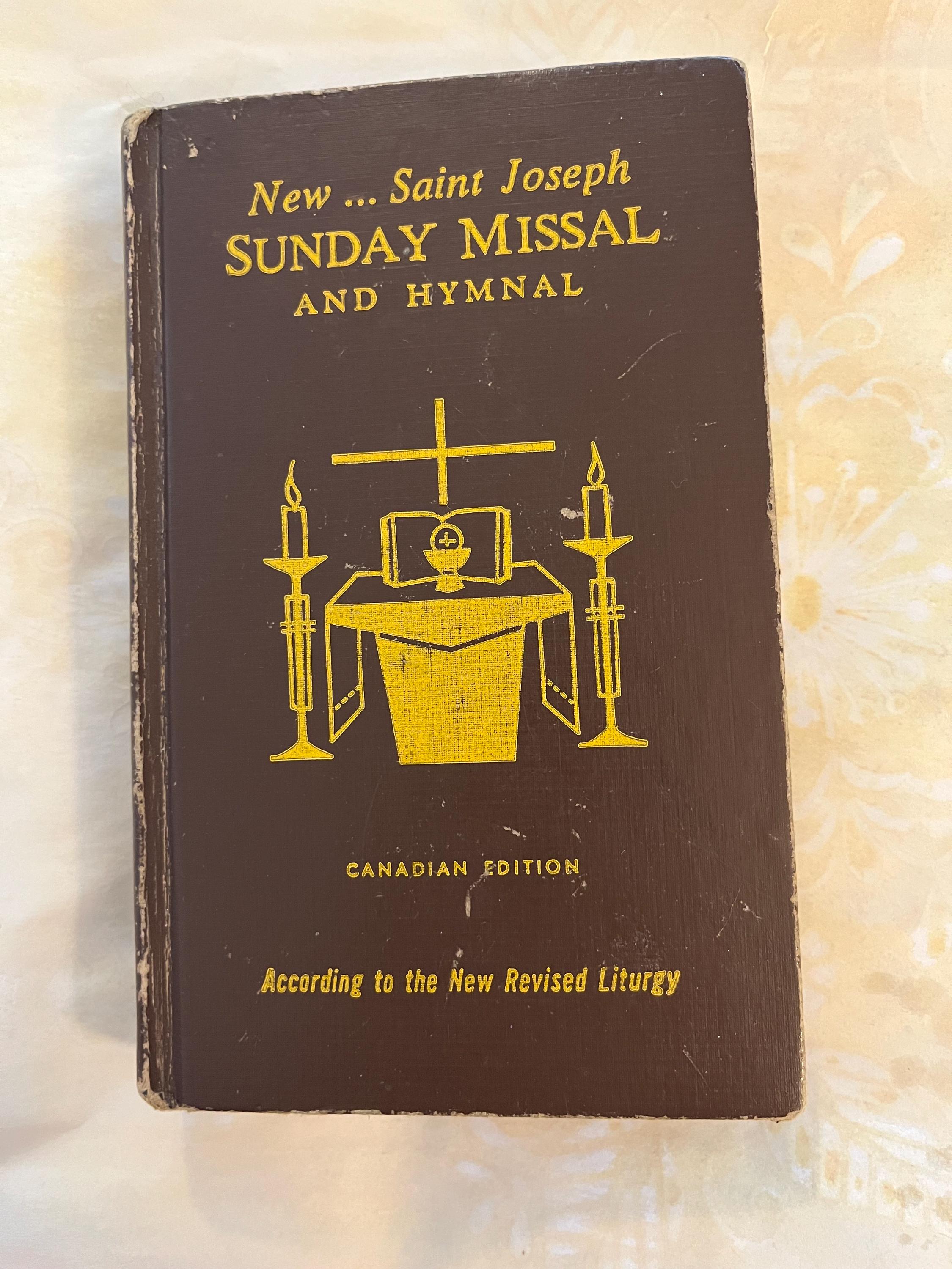 ミサ典礼書 MISSAL Jérusalem Bethléem 木製装丁 仏語 ミサ典礼書