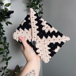 Crochet Kindle Sleeve | Granny Square Book Cover | Protective Book Sleeve | Kindle Cover Protector | Kindle Case | Handmade Crochet Cover