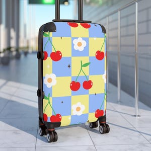 花柄チェリースーツケース、旅行用ラゲッジバッグ、週末旅行、バケーション機内持ち込みバッグ、ワンダーラストギフト、桜柄