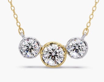 Collana con pendente a tre pietre con diamanti sintetici da 1 carato / Oro bicolore 14 carati