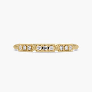 Anello impilabile in oro 14 carati con pavé di diamanti: Milgrain Art Déco