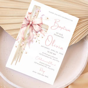 Invitación de bautismo imprimible. Edita e imprime tú mismo. Descarga digital. Invitación para bebé con lazo rosa y flores. BPBC