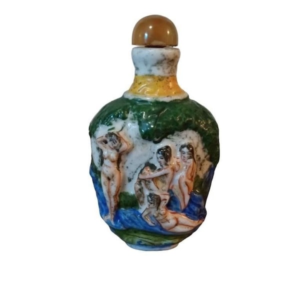 Chinese hand carved Pure Porcelain snuff bottle