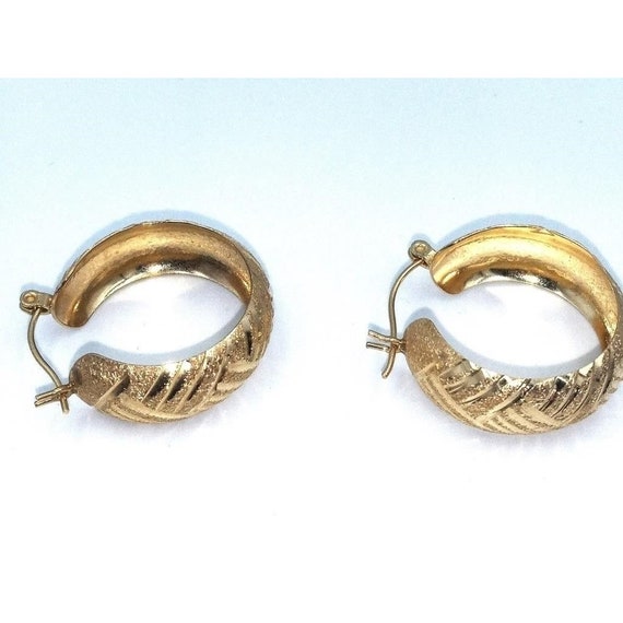 14k gold hoop geometric earrings - image 3