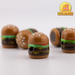 Doppel Käse Burger Fokal Bead Charms für Kandi, Freundschafts Armbänder | Erhältlich in Packungen mit 5, 10 oder 20 Perlen
