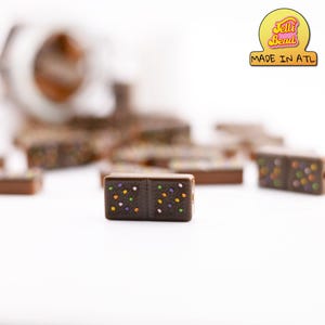 Cosmic Brownie Focal Charms für Kandi, Freundschaftsarmband | Erhältlich in Packungen mit 5, 10 oder 20 Perlen | Perfekt für Festivals
