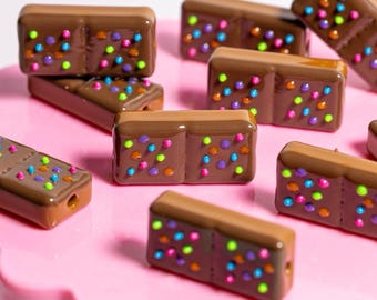 Kosmiska Brownie Plast Focal Bead Charms för Kandi Armband