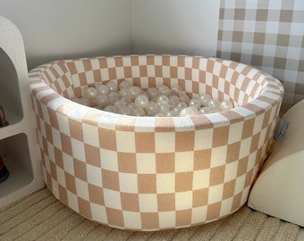 Retro Checkered Ball Pit | Beige | with 200 Small Balls