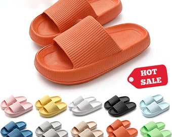 The Pillow Trendy Slides