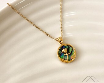 Flower Necklace in Gold - Floral Gold Plated Jewelry -  Rose Pendant for  Gift - Stainless Steel