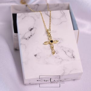 Cross necklace gold with gift box