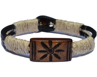 Cuir noir enveloppé de chanvre naturel, bracelet de perles brown bone ou bracelet de cheville