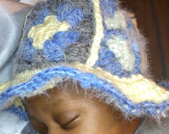 Baby granny square bucket hat