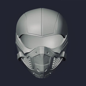 Könnte beinhalten: Ein grauer Helm im futuristischen Stil mit Visier und detaillierter Gesichtsmaske. Der Helm hat eine glatte, matte Oberfläche und ist mit scharfen Winkeln und Belüftungsöffnungen versehen, was auf eine High-Tech- oder Science-Fiction-Ästhetik hindeutet. Das Gesamtdesign ist symmetrisch.