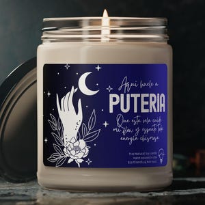 Aquí Huele a Puteria Bold Spanish Candle for Manifestation Vibes & Self-Love Vela Divertida para Amigas Protección Energética funny gift
