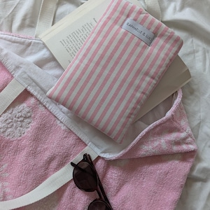 Tote-bag, sac rose en tissu éponge. MODÈLE UNIQUE.
