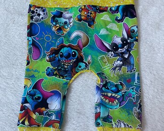 Stitch in Kostümhose - Größe Newborn -Reborn Puppenkleidung