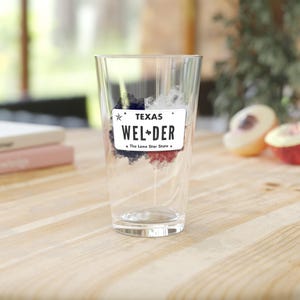 Copo de cerveja Texas Welder | Placa de licença do Texas | Cowboy do Texas | Copo de cerveja | Presente de soldador | Utensílios de bar de cozinha | Soldador de tubos Texas | Presente de colega de quarto
