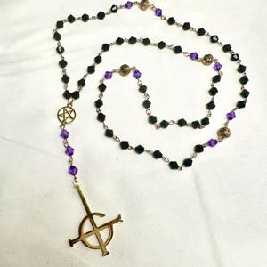 Papa III / Terzo Inspired Rosary with Purple and Black Beads and Gold Grucifix