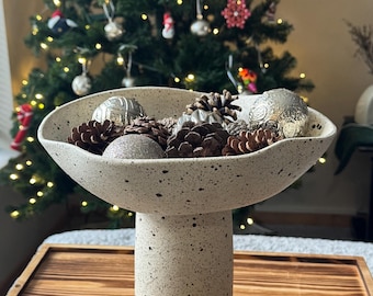 Handmade Wavy Ceramic Bowl | Modern Home Decor