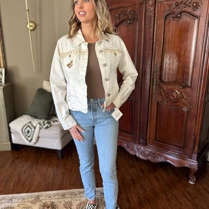 Safari Inspired Women&#39;s White Denim Jacket