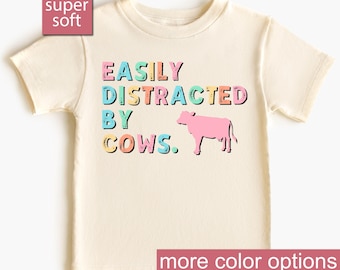 Peuters koe cadeaus, peuter koe shirt, gemakkelijk afgeleid door koeien peuter shirt, dierenliefhebber peuters cadeau, land kindershirt, schattige koe T-shirt