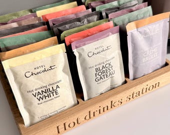 Personalised Oak Velvetiser Sachet Holder – Hot Chocolate Storage Rack, Handmade Hotel Chocolat Organiser, Solid Wood Gift, 5th Wedding Idea