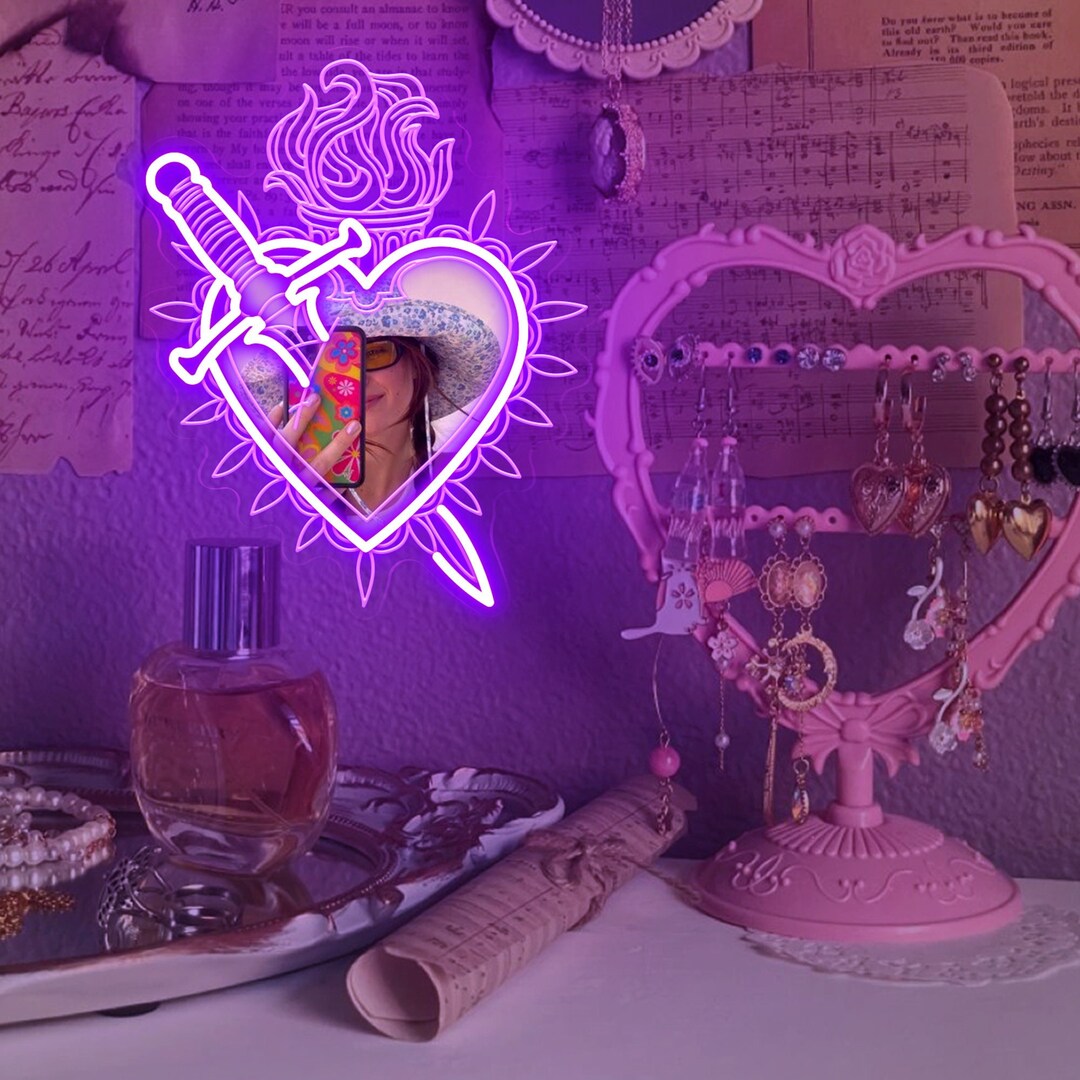 Scared Heart Mirror Neon Sign,girly Room Selfie Mirror,makeup Mirror ...