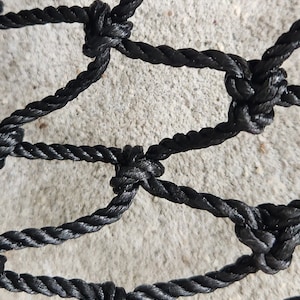 Schweres geknotetes Netz - Verschiedene Farben - 1,5 x 1,5 m - K96-1 3/4 "