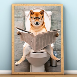 Art mural Shiba Inu drôle de salle de bain, impression animal dans la salle de bain, décoration murale de salle de bain, cadeaux pour propriétaire Shiba Inu, poster chien portant une robe, art Shiba