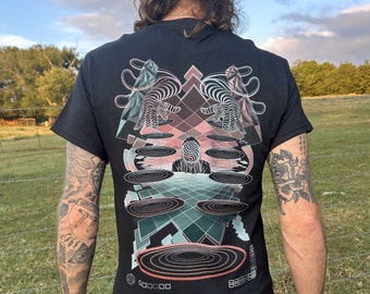 Unisex - Geometric Graphic Tee - "Illusory" Limited Edition - Short Sleeve