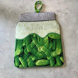 Mason Jar Potholder - Pickle Feature - Canning Season - Insulated - Quilted - Larger Size - Kitchen Item - Fun Gift