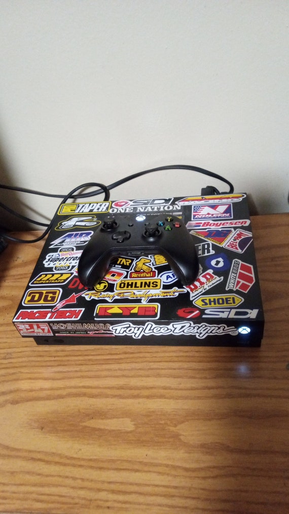 Xbox one console and controller and games like new