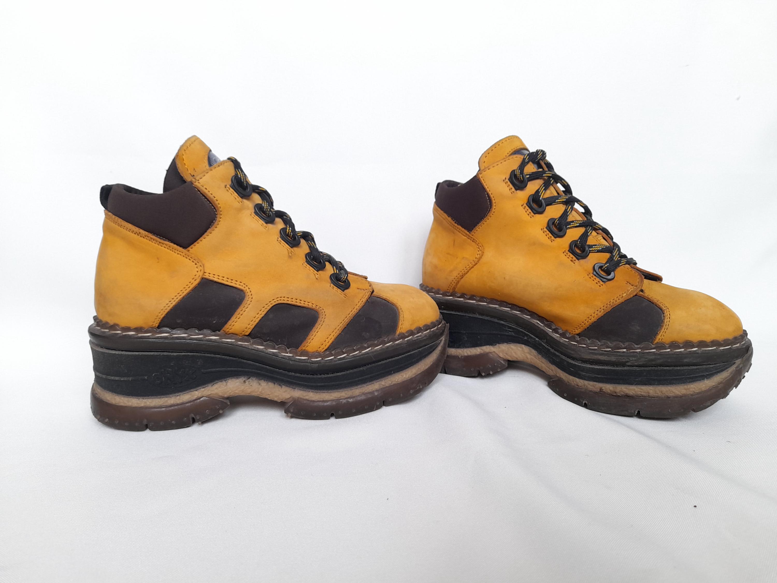 Vintage 90s ONYX Platform Club Kid Boots,cyber Boots,grunge,mega